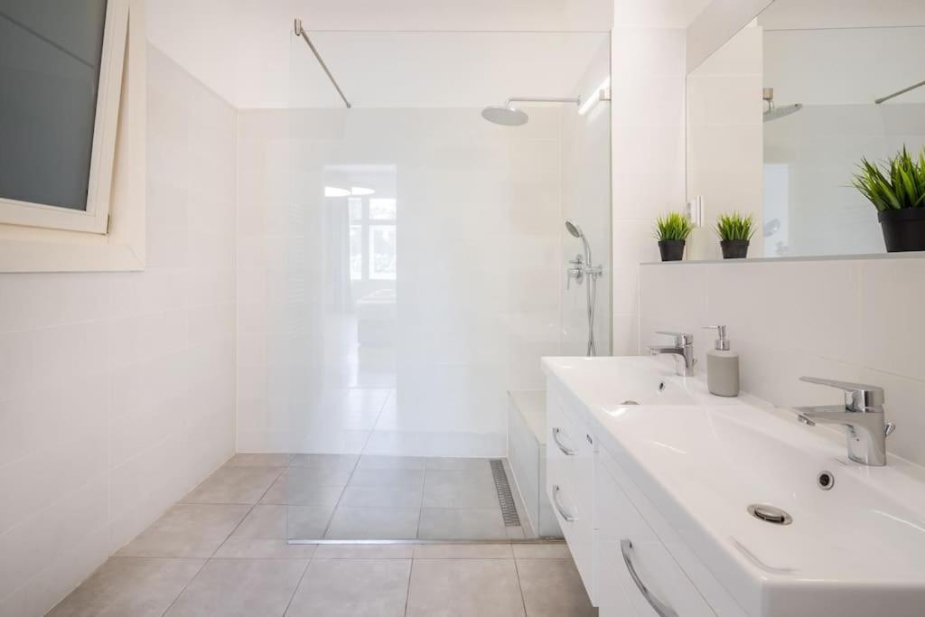Klauzal Garden City Apartments บูดาเปสต์ ภายนอก รูปภาพ